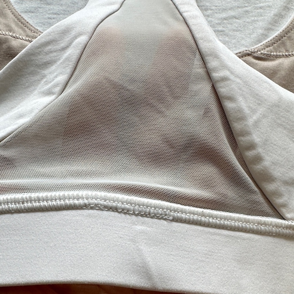 Lululemon Racerback Sports Bra - Picture 7 of 8